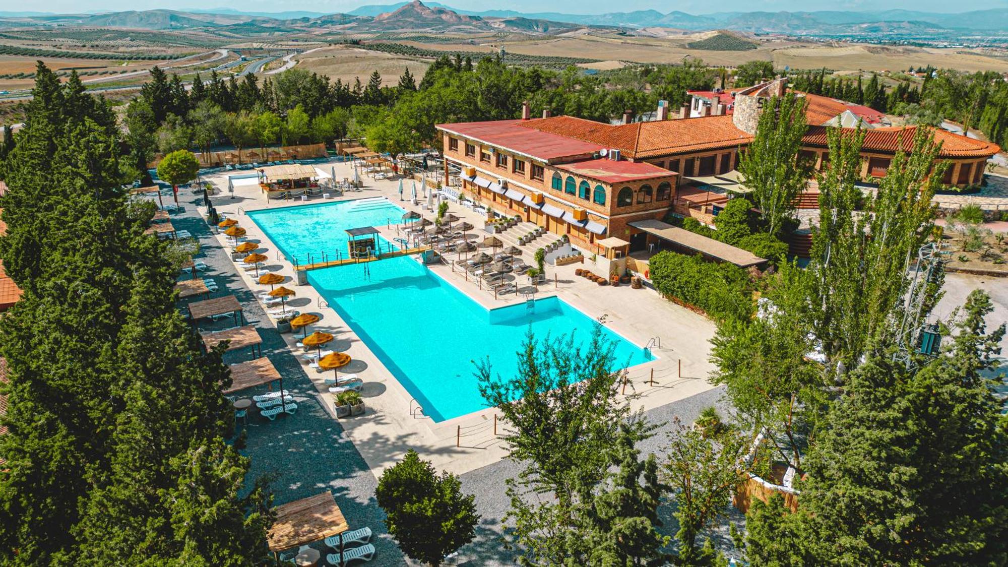 Camping & Bungalows Suspiro Del Moro Otura 외부 사진