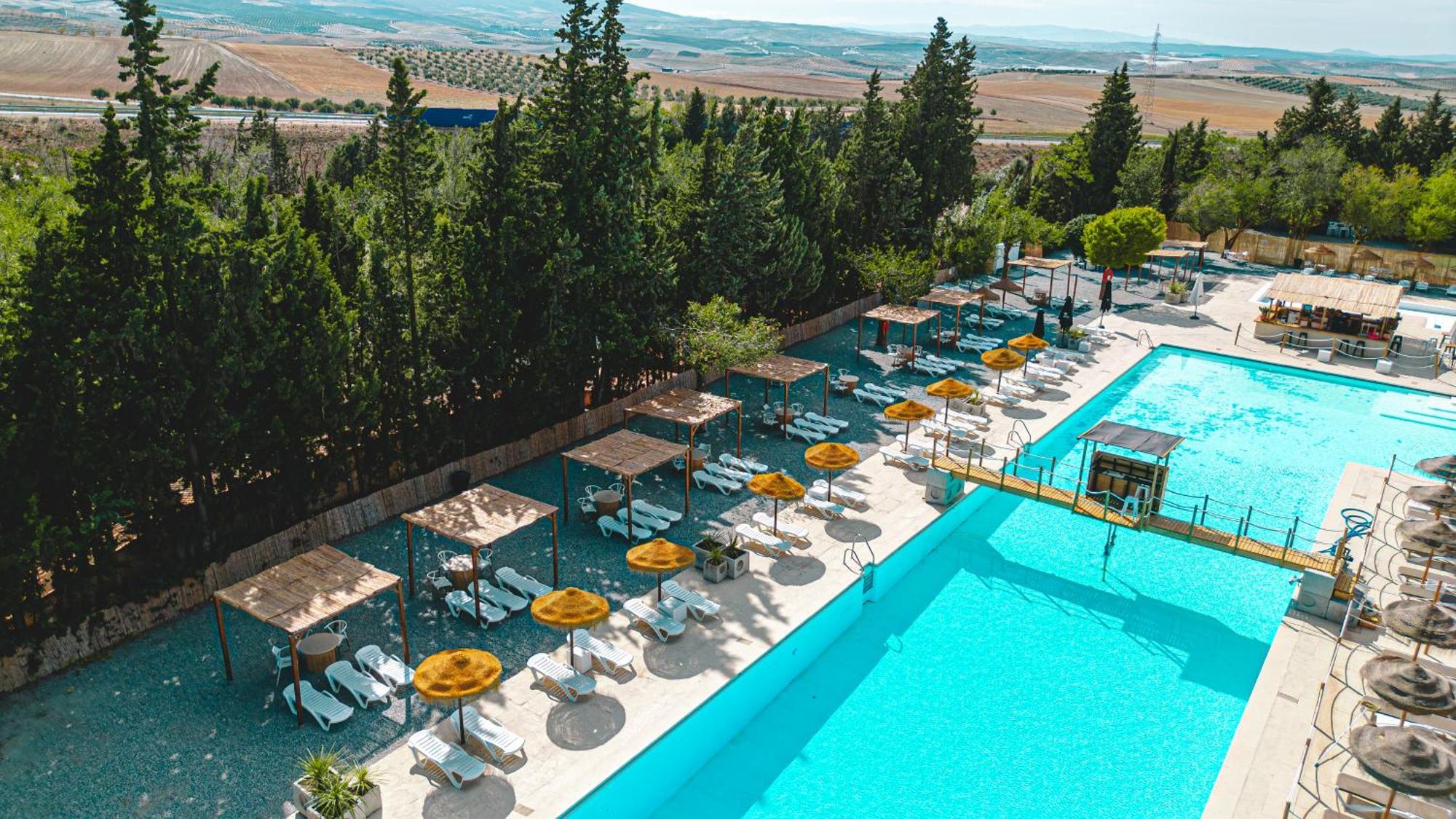 Camping & Bungalows Suspiro Del Moro Otura 외부 사진